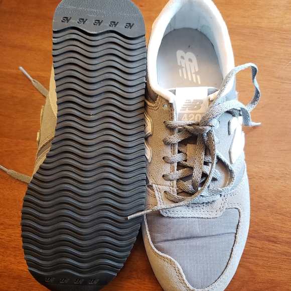 Women's New Balance shoes - Picture 4 of 5